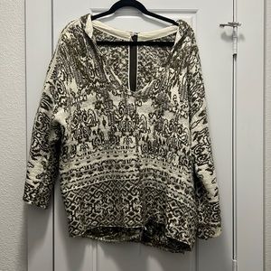 Woman’s large Free People pullover